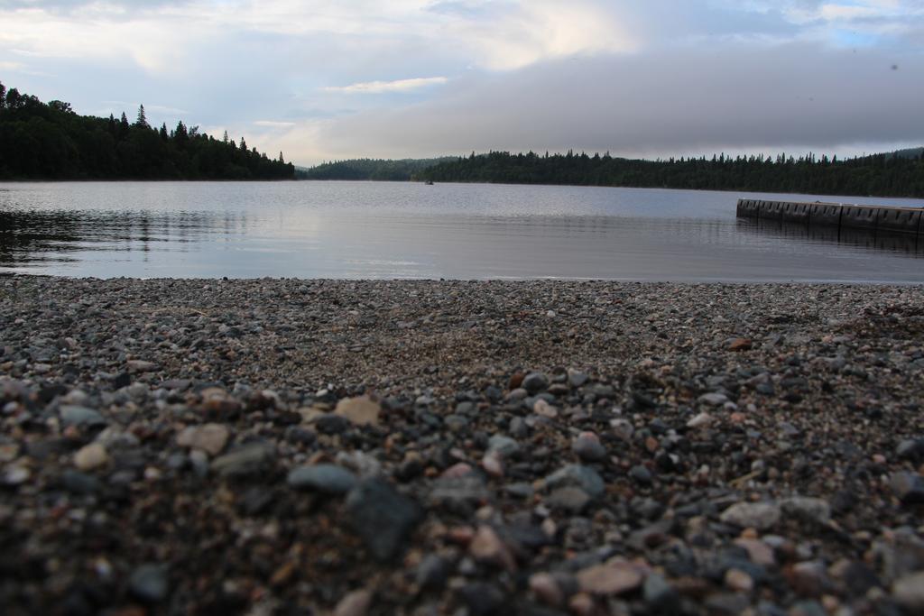 Catfish Lakefront Cabins & Campground Вава Екстер'єр фото