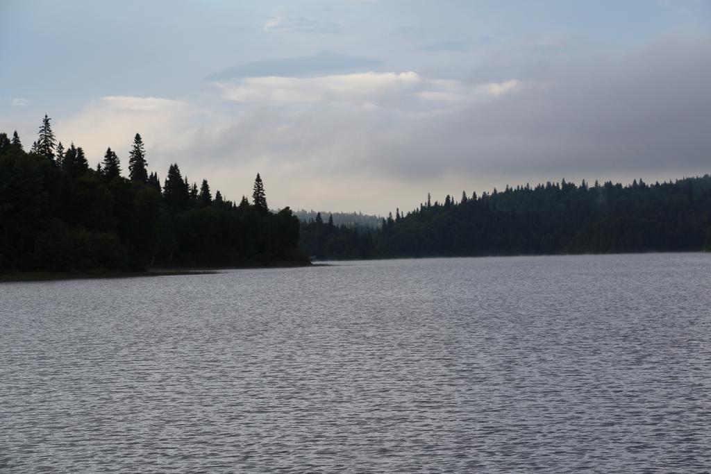Catfish Lakefront Cabins & Campground Вава Екстер'єр фото