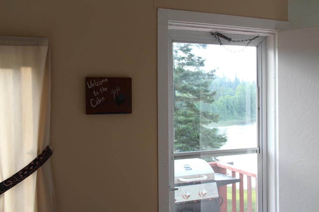 Catfish Lakefront Cabins & Campground Вава Екстер'єр фото