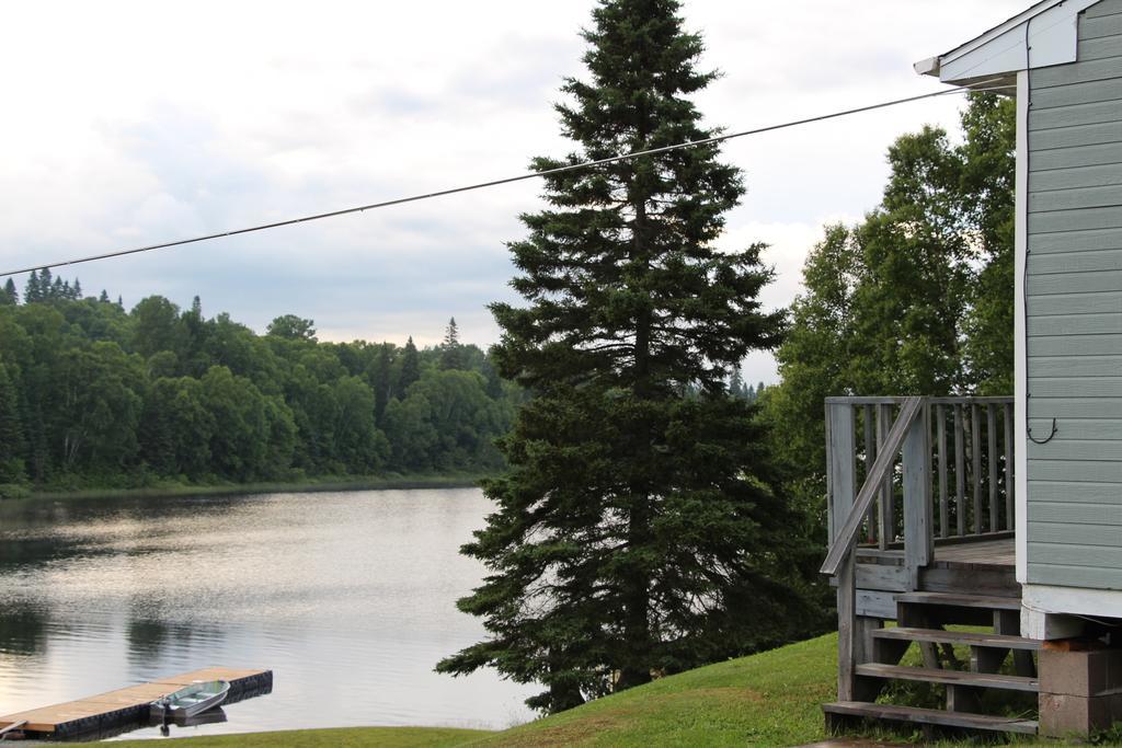 Catfish Lakefront Cabins & Campground Вава Екстер'єр фото