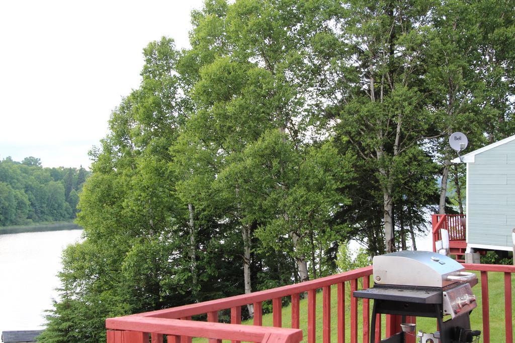 Catfish Lakefront Cabins & Campground Вава Екстер'єр фото